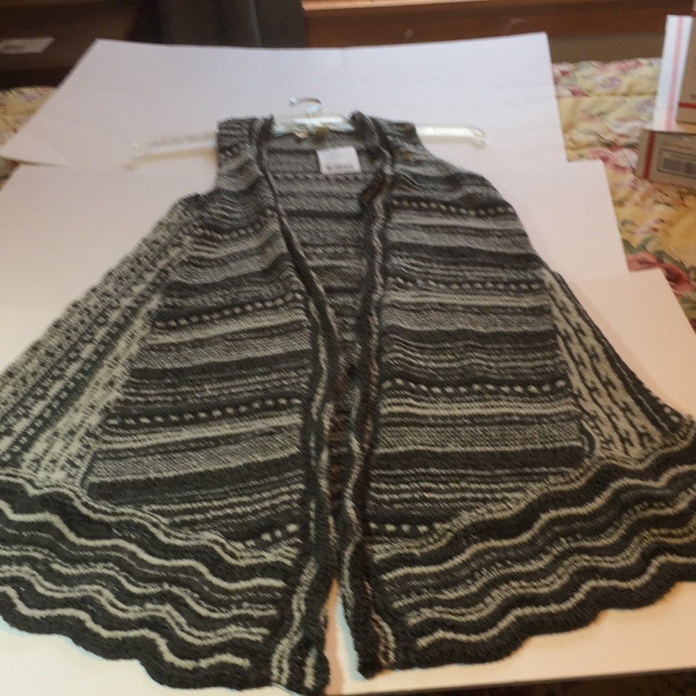Anthropologie Moth Gray Southwestern Long Knit Vest Size XS/S NWT
